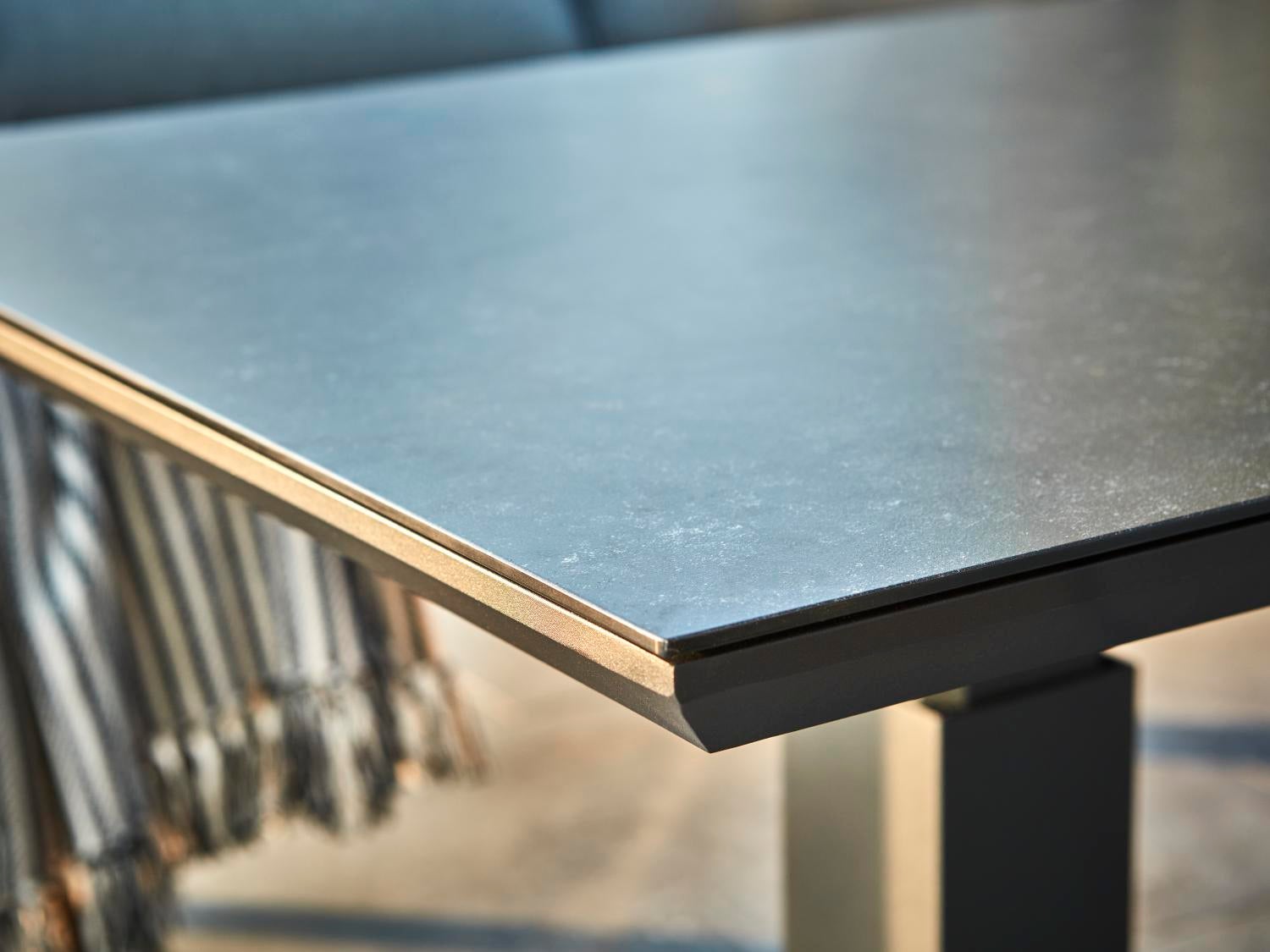 Heis table salon Noir/noir