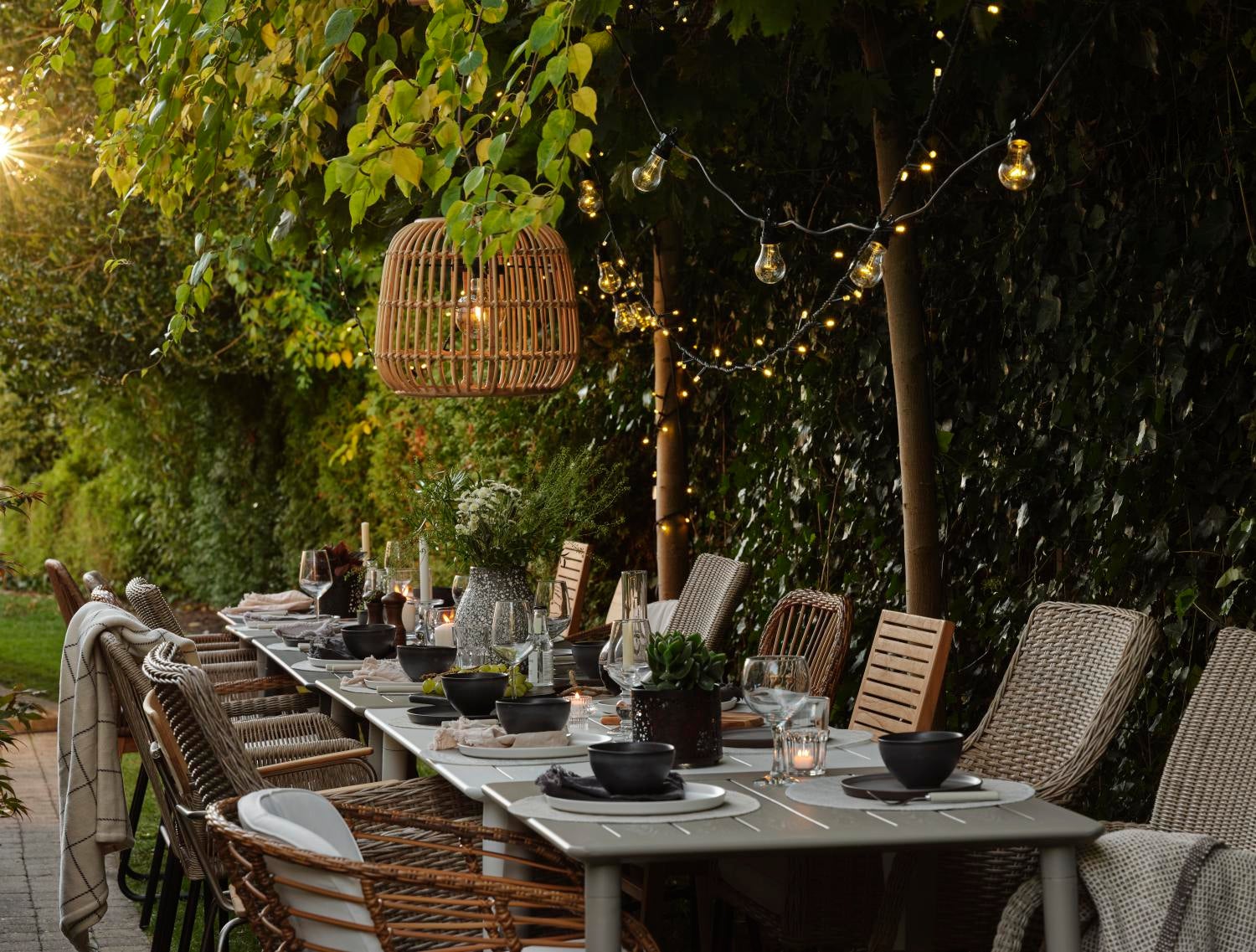 Nimes table à manger Blanc